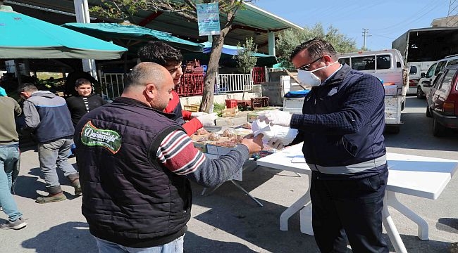 Hafta sonu pazarları yasak nedeniyle bugün açıldı