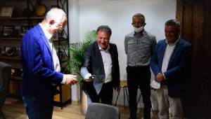 Evde tahsilat hizmeti, Vekil Sertel ile başladı