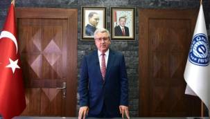 EÜ, akademisyenlerden geçer not aldı