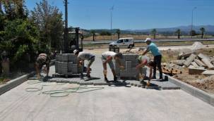 Menderes'in Yollarına İnce Dokunuş