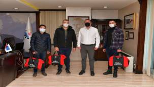 Başkan Gümrükçü'den "Asker Çantalı" Uğurlama