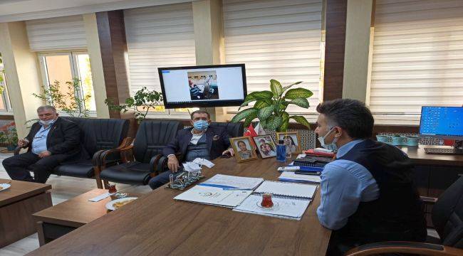 K.F.C. Gıda'dan Menemen Devlet Hastanesi'ne solunum cihazı ve solunum cihazı kiti bağışı