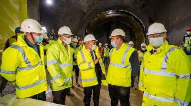 Narlıdere Metrosu'nda ışık göründü