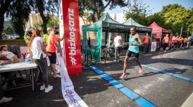 Maratonİzmir'de yarı dünya turu