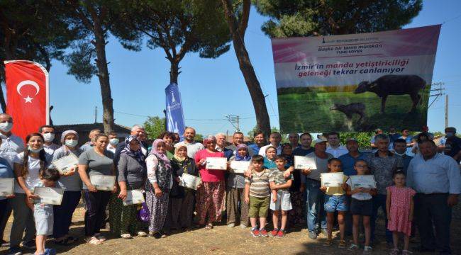  İzmir Büyükşehir Belediyesi'nden Bergamalı üreticilere manda desteği