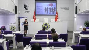 Buca'da öz geçmiş hazırlama ve mülakat teknikleri anlatıldı