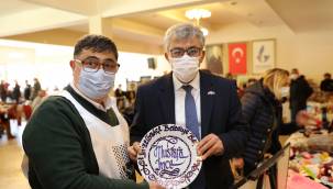 Güzelbahçe Belediyesi'nden 'Defne'ye Umut ol' Sergisi