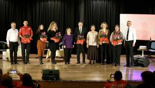 Karşıyaka'da Dünya Gönüllüler Günü için söyleşi düzenlendi