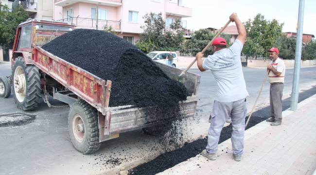 Menderes Yollarında Yama Çalışması