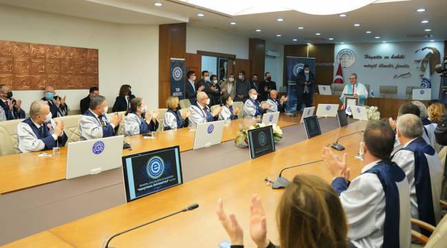 Rektör Budak, "İnandık, çok çalıştık ve başardık"