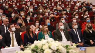 Sengel Çiğli 'De Kadının Siyasetteki Yerini Anlattı