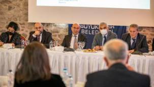 Soyer, 13 kazı başkanıyla bir araya geldiği toplantıda konuştu