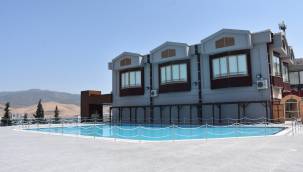 'Tepe'den Tırnağa Yenileniyor