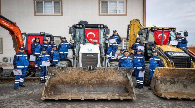 Kadınlar Günü Hediyesi Başkan Soyer'den