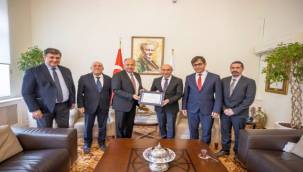 Tekmer'den Başkan Soyer'e Teşekkür Plaketi