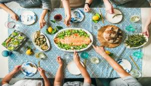 Bayram sofralarına dikkat; yeme bozukluğunuz tetiklenebilir!