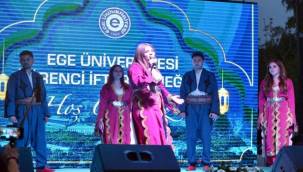 Ege Üniversitesi ve Kızılay iftar yemeği verdi