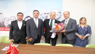 Karayalçın: "Büyükşehir Belediyeleri, Yerel Hükümetler Gibi"