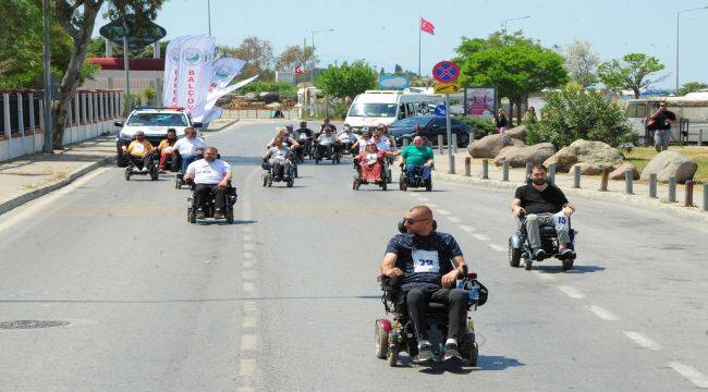 Balçova'da Akülü Araç Farkındalık Yarışı