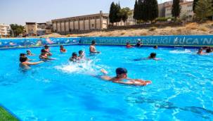 Mahalleye havuz geldi