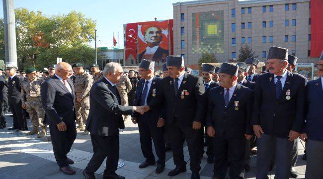 Vatandaşlardan büyükerşen'e sevgi seli 