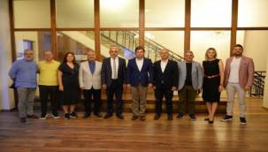 Yücel'den Yoğun Esnaf Mesaisi