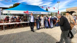 Gaziemir Belediyesi'nden mahalleliye "Tandır Fırını" hizmeti