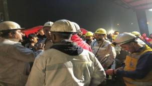  'Yetkililer inmiyor madene, baretleri işçilere veriyorlar, onlar okutuyor...'