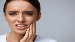Yüzdeki Şiddetli Ağrıya Dikkat!