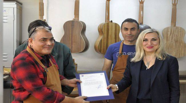 "Uygulamalı Klasik Gitar Cilalama Etkinliği"