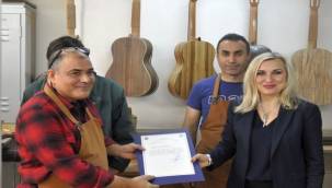 "Uygulamalı Klasik Gitar Cilalama Etkinliği"