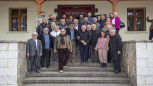 Başkan Soyer Osmaniye'de yıkılmayan köy enstitüsünü örnek gösterdi