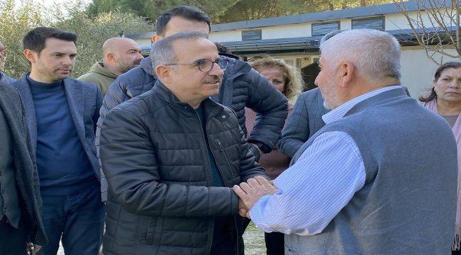 Başkan Sürekli İzmir'de afetzedelerle buluştu