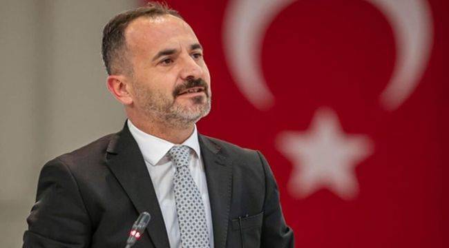 AK Partili Hızal'dan Soyer ve CHP'ye 'Fener Alayı' tepkisi