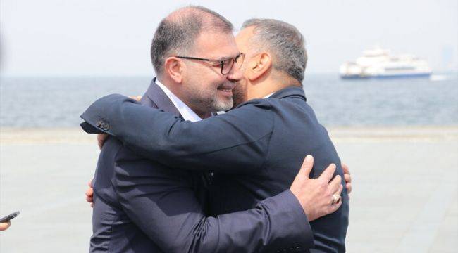 CHP ve AK Parti Seçim Öncesi Kucaklaştı!