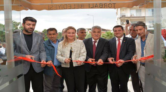 Torbalı'da ilk Kitap Kafe açıldı