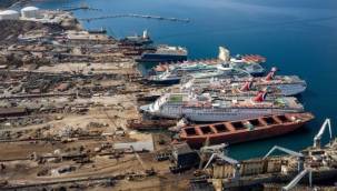 Aliağa'da Gemi Sökümü Hem Çevre Hem De İnsan Sağlığını Tehdit Ediyor