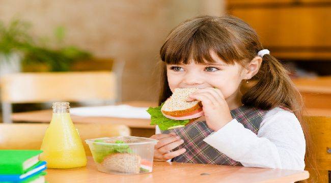 Okul Çağı Çocuklarına 5 Sağlıklı Beslenme Önerisi!