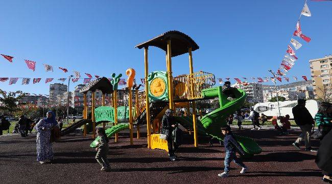 Bayraklı'da 21 yeni, revize edilen 68 park açıldı