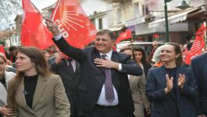 Başkan Tugay'dan Çeşme'ye yatırım sözü