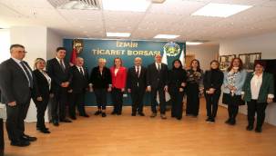 Nilüfer Çınarlı Mutlu Emeklileri Unutmadı