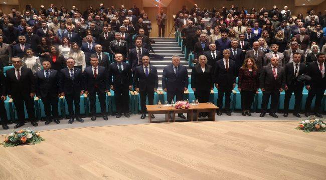 Öğretmen Akademisi'nin İlk Dersi İzmir Valisi Süleyman Elban'dan