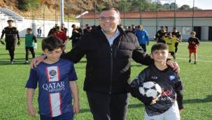 Aydın'dan Ürkmez Gücü Spor Kulübüne ziyaret 