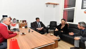 Bakan Tugay, TİP İzmir İl Örgütünü ziyaret etti