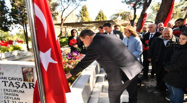 Başkan Tugay'dan resmi tören sitemi