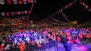 Buca'da Ceylan Ertem coşkusu