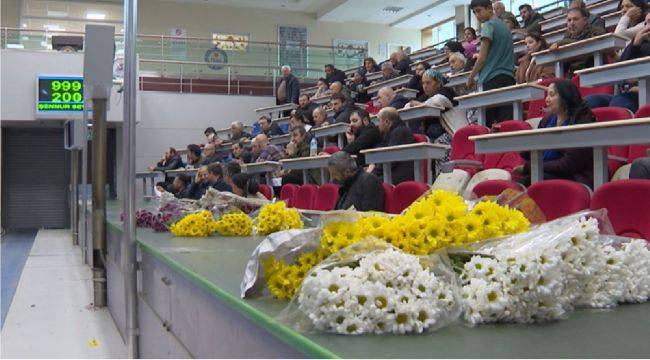 CHP'li Çiçek Üreticileri Unutmadı