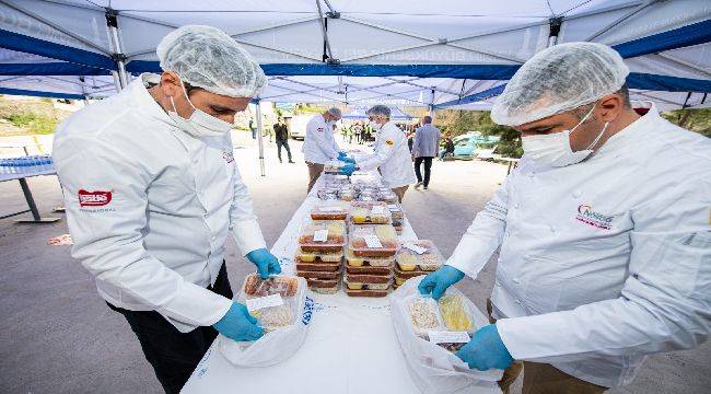 İzmir dayanışması Ramazan'da da sürecek