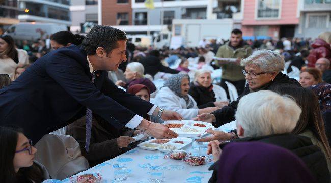 İzmirliler Net: Bizi Yoksulluğa Mahkum Eden Akp'ye Oy Yok!