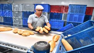 Başkan Tugay sözünü tuttu ekmek 5 TL'ye düştü